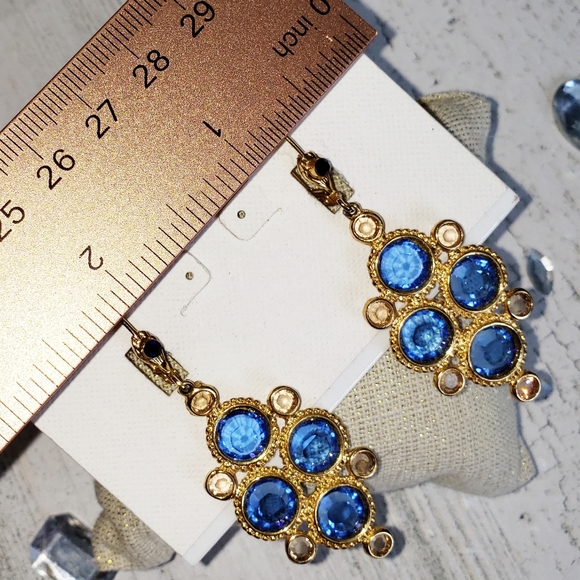 💙Sorrelli Beautiful Blue Chandelier Earrings. - Picture 6 of 8